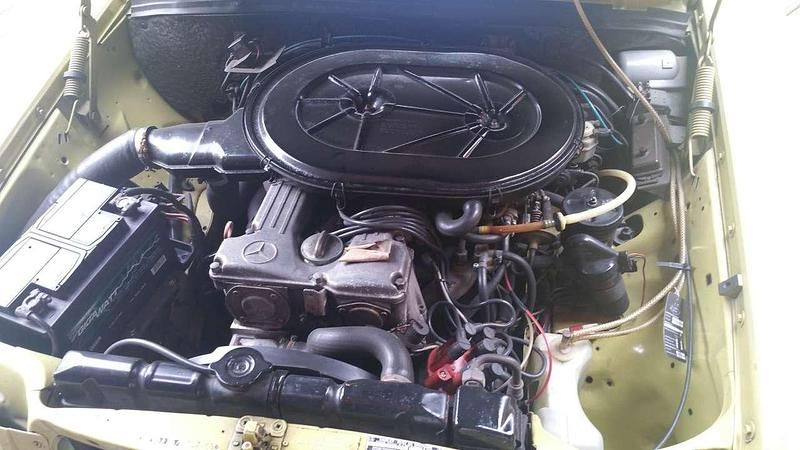 Gebraucht Mercedes W114 160 PS (117 kW) 1976