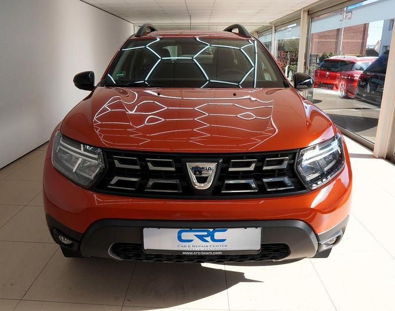 Gebraucht Dacia Duster Comfort 101 PS (74 kW) 2022 Orange SUV