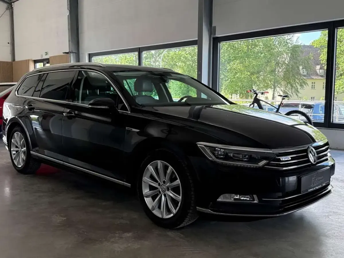 Gebraucht VW Passat Highline 190 PS (139 kW) 2015 Schwarz Kombi