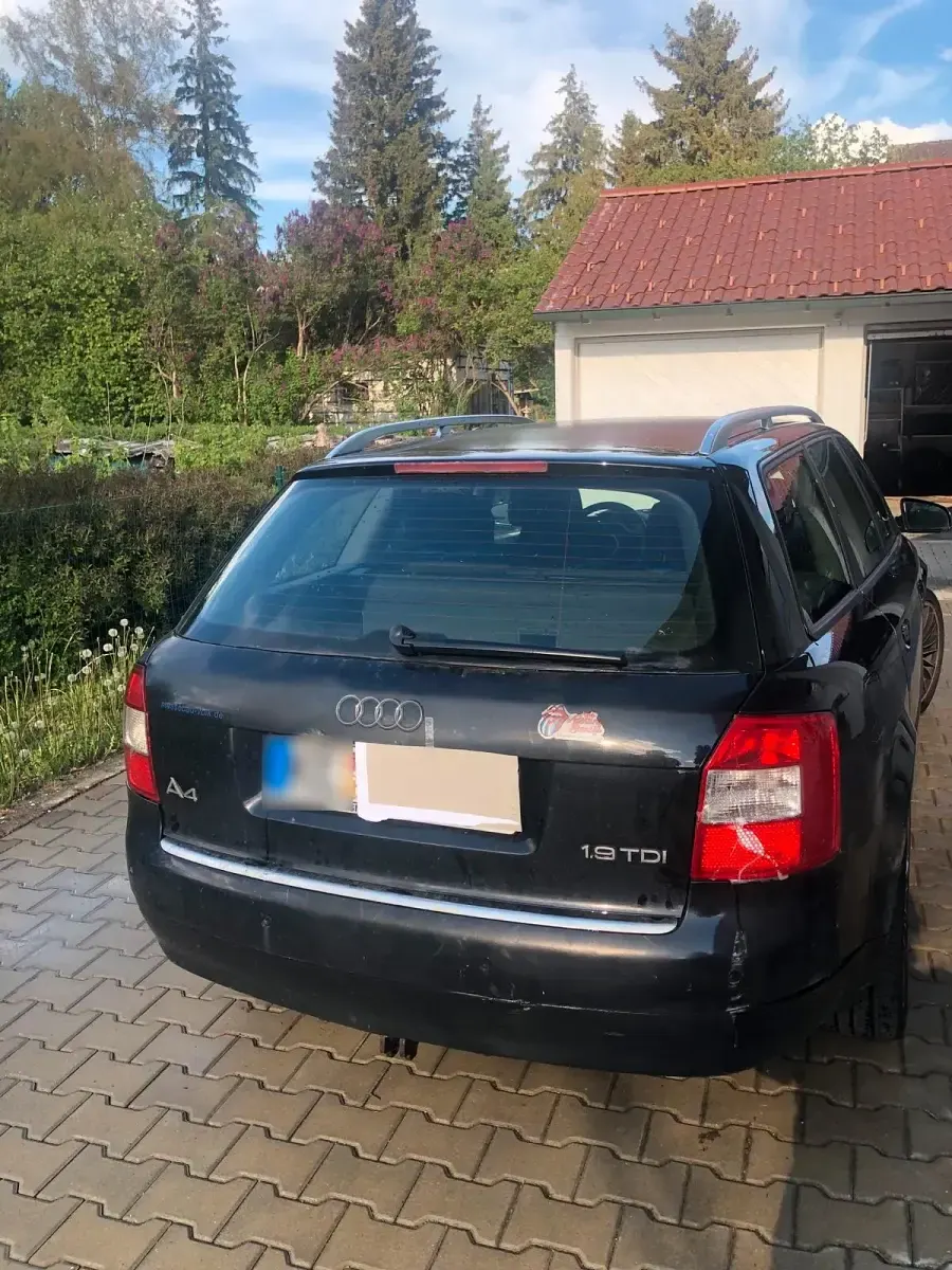 Gebraucht Audi A4 116 PS (85 kW) 2004 Schwarz Limousine