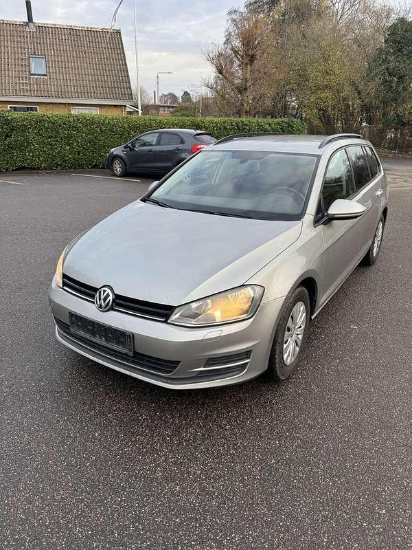 Gebraucht VW Golf VII 105 PS (77 kW) 2014 Silber Kombi