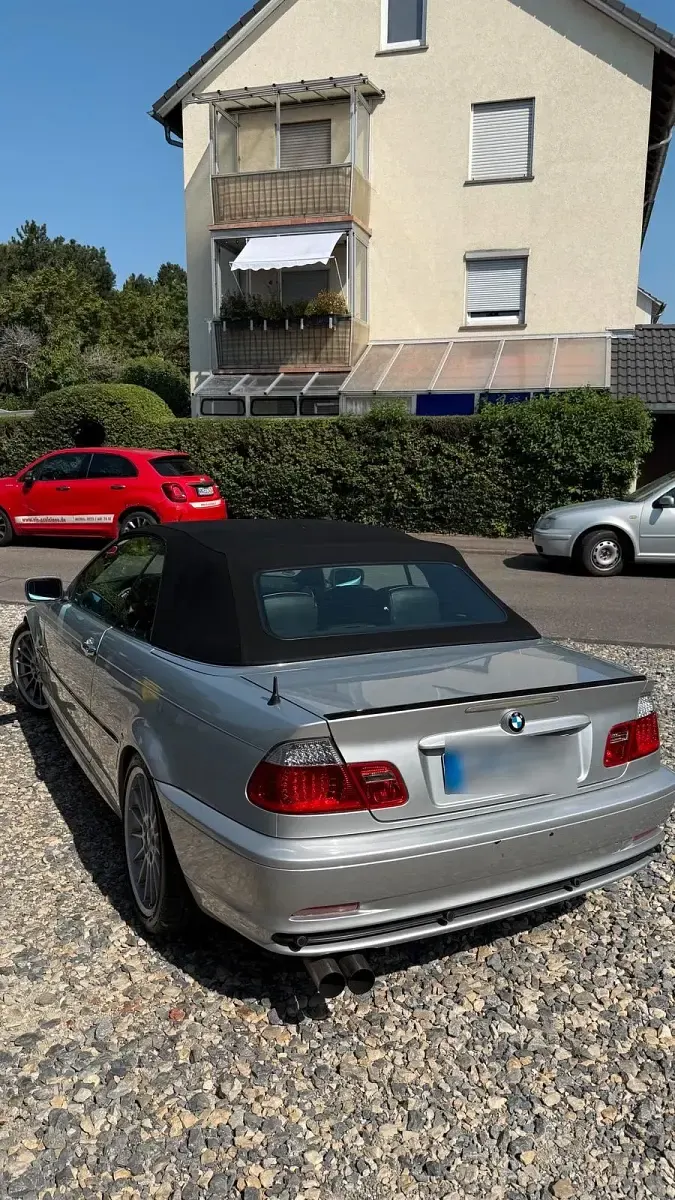 Gebraucht BMW 320 Cabriolet 170 PS (125 kW) 2003 Silber Cabrio