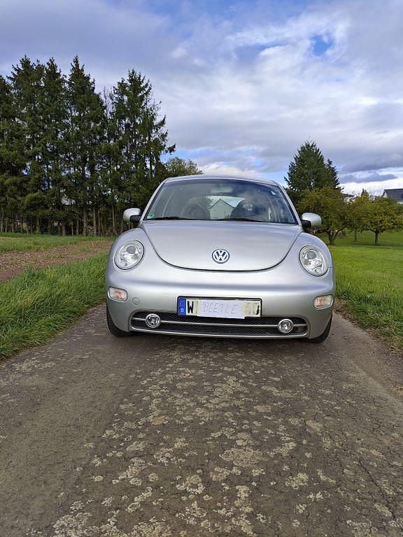Grau Gebraucht 2001 VW Beetle Coupé | 4.400 € (Fairer Preis) - Bild 1/4