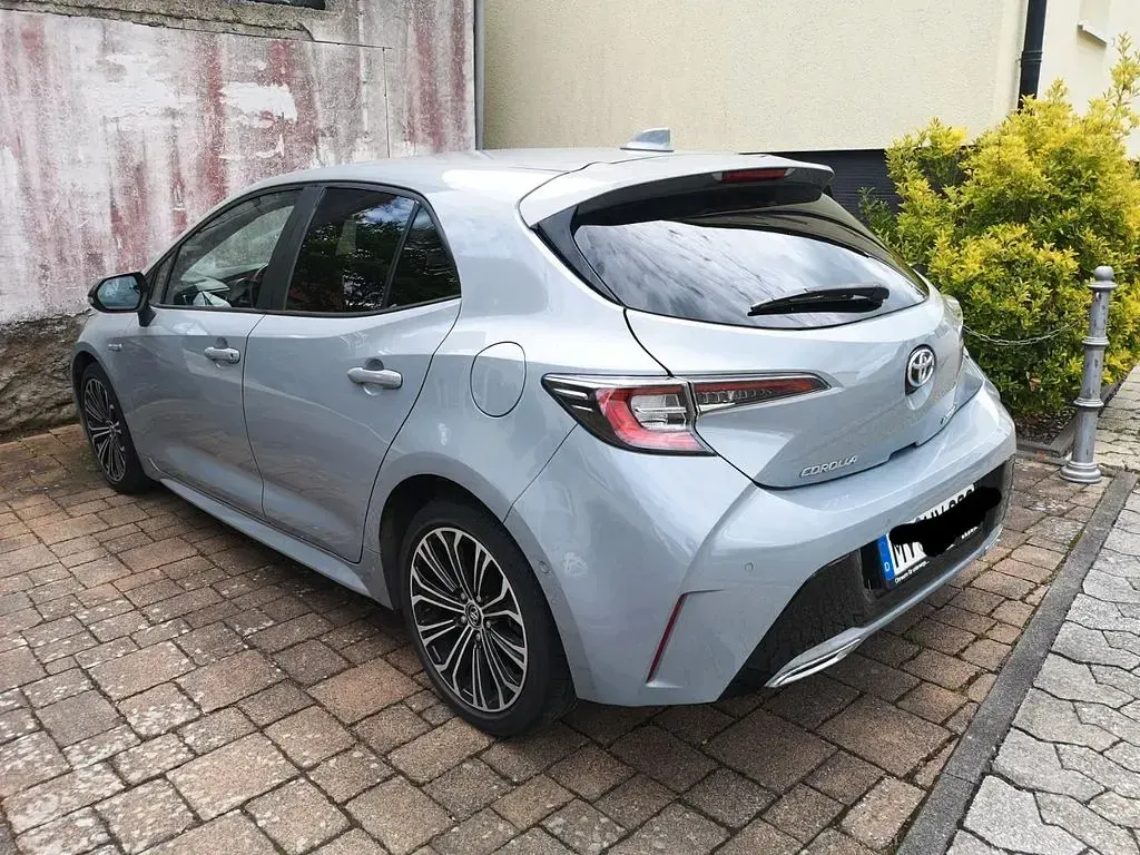Gebraucht Toyota Corolla Team 152 PS (111 kW) 2019 Grau Limousine