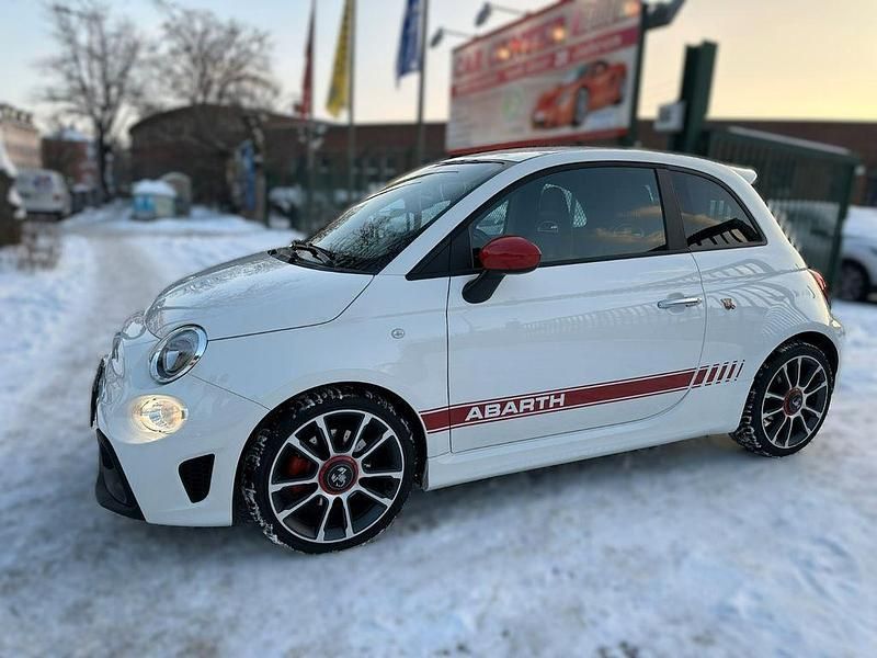 Weiß Gebraucht 2022 Abarth 595 Turismo Kleinwagen | 24.500 € (Etwas zu teuer) - Bild 1/4