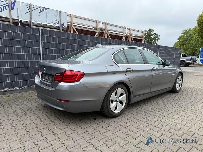 Gebraucht BMW 530 258 PS (189 kW) 2012 Grau Limousine