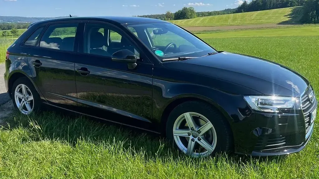 Gebraucht Audi A3 Design 150 PS (110 kW) 2020 Schwarz Limousine