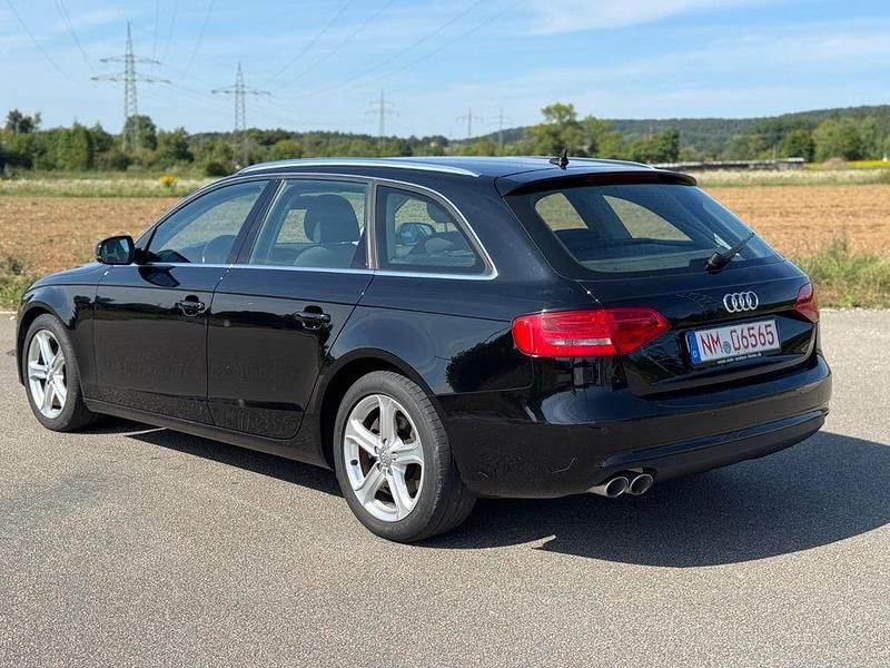 Gebraucht Audi A4 Ambition 150 PS (110 kW) 2013 Schwarz Kombi