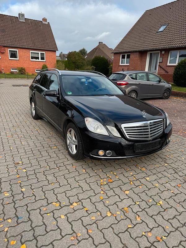 Gebraucht Mercedes E350 Elegance 265 PS (194 kW) 2009 Schwarz Kombi