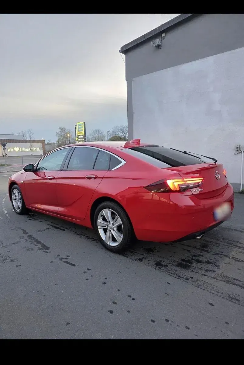 Gebraucht Opel Insignia Sport 170 PS (125 kW) 2017 Rot Limousine