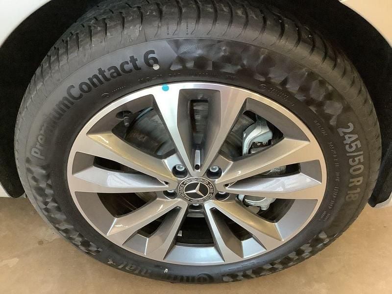 Gebraucht Mercedes e-Vito 150 kW (204 PS) 2022 Silber brillantsilber Van / Kleinbus