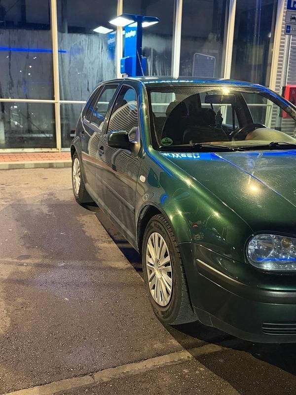 Gebraucht VW Golf IV 101 PS (74 kW) 2002 Grün Kleinwagen