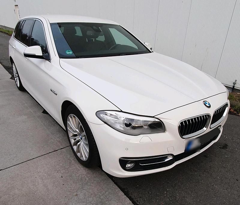 Gebraucht BMW 520 Luxury Line 150 PS (110 kW) 2014 Weiß Kombi