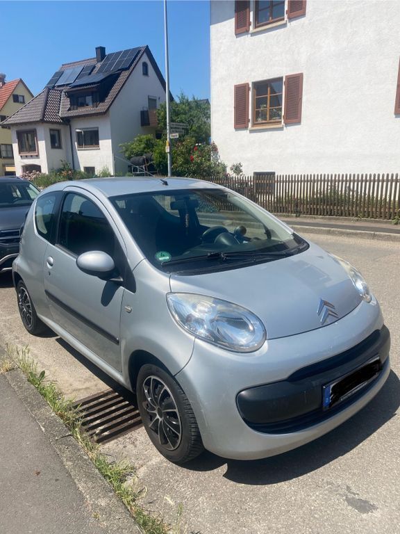Grau Gebraucht 2005 Citroën C1 Kleinwagen | 900 € (Superpreis) - Bild 1/4