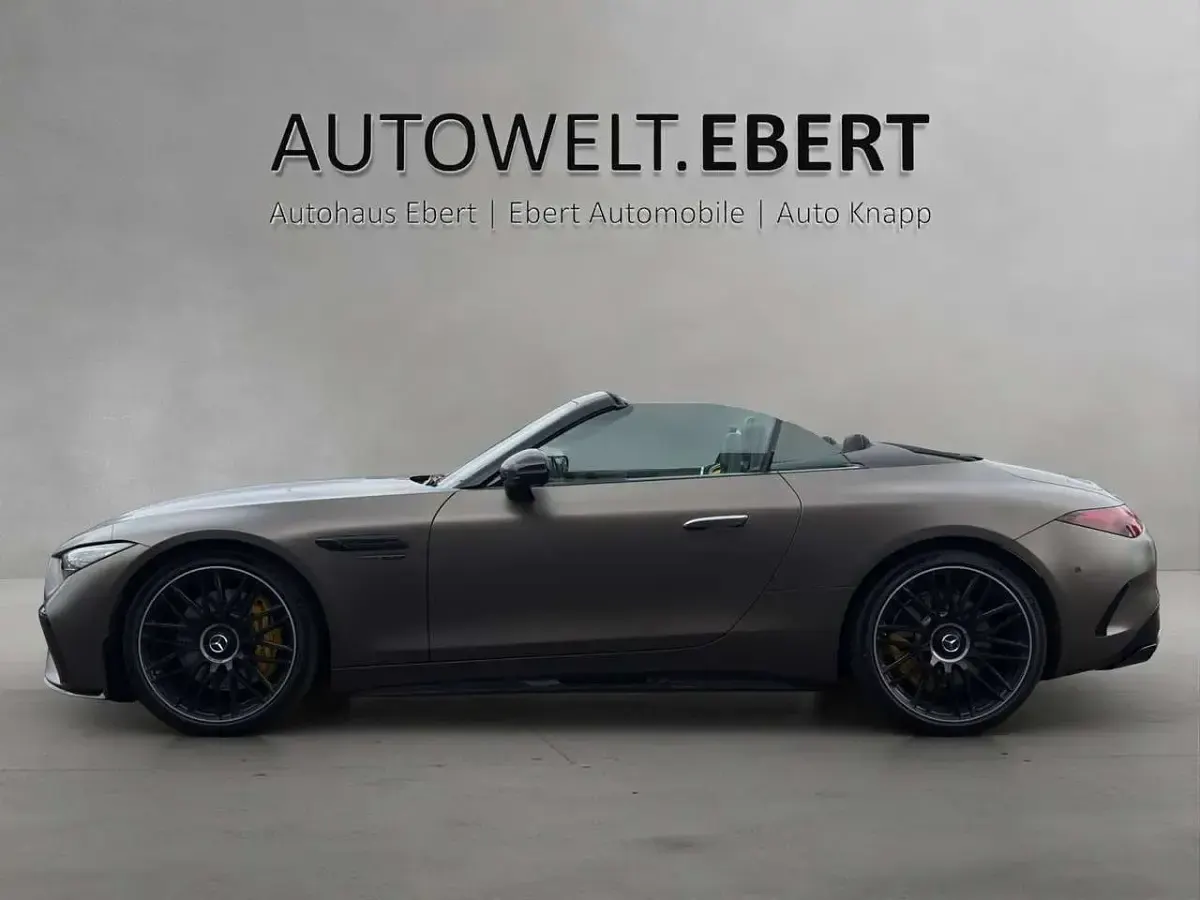 Gebraucht Mercedes SL63 AMG AMG 585 PS (430 kW) 2025 Grau Cabrio