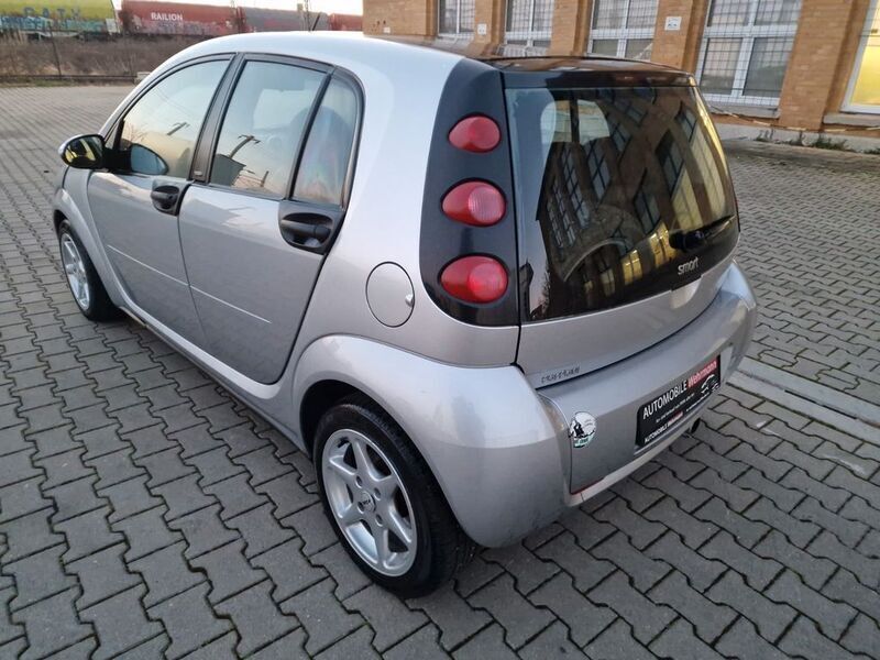 Second-hand Smart ForFour 122 CP (89 kW) 2006 Argintiu Hatchback