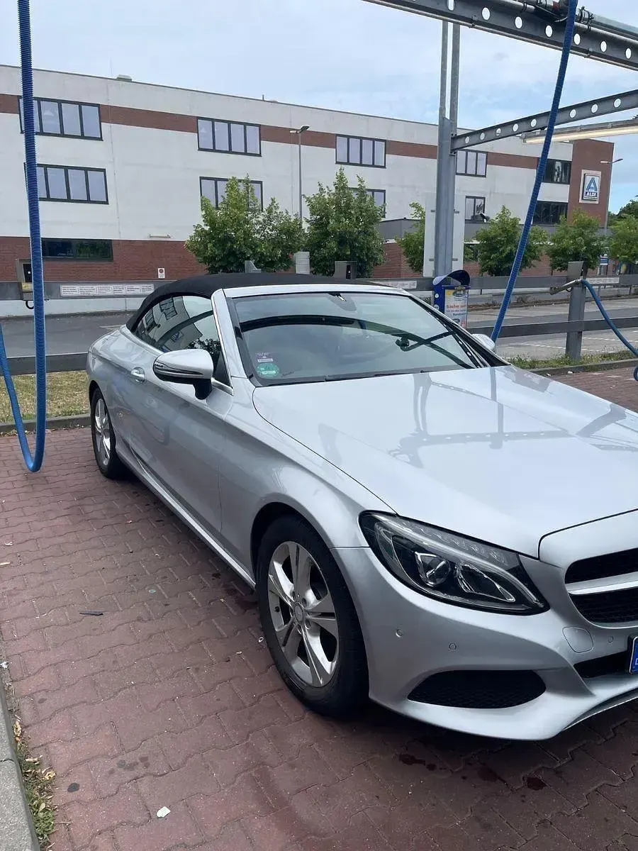 Gebraucht Mercedes C180 AMG Edition 1 156 PS (114 kW) 2016 Silber Cabrio