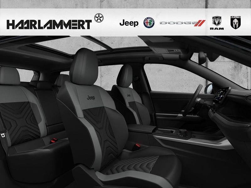 Neu Jeep Compass 145 PS (106 kW) 2025 Schwarz SUV