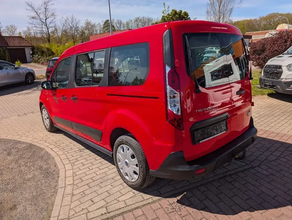 Używany Ford Transit Connect 101 KM (74 kW) 2023 Czerwony Minivan