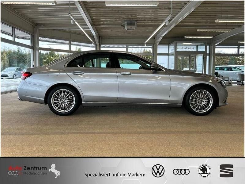 Gebraucht Mercedes E400 330 PS (242 kW) 2022 Silber Limousine