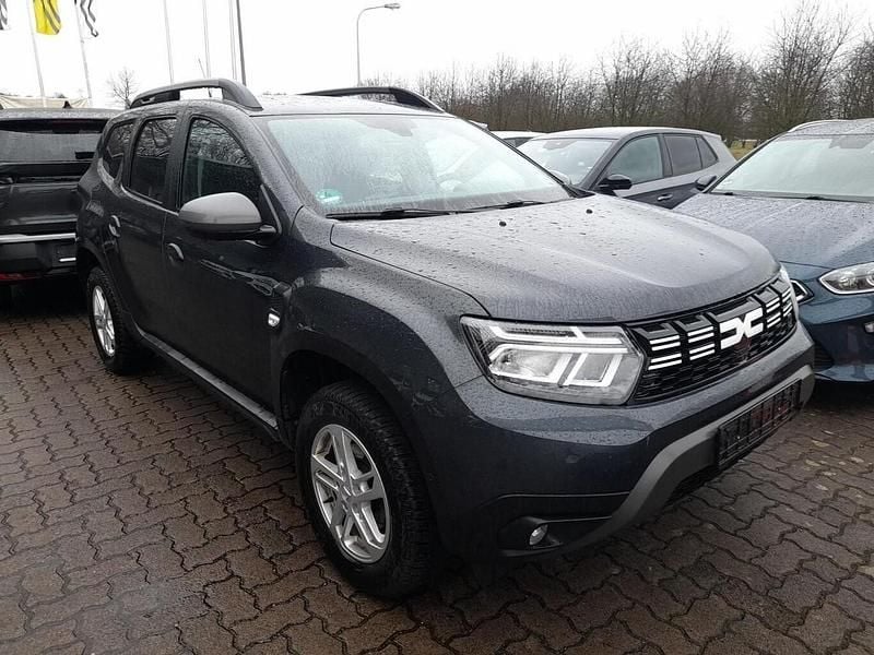 Gebraucht Dacia Duster Journey 131 PS (96 kW) 2023 Grau metallic SUV