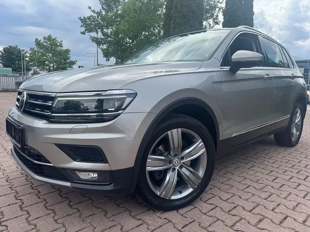 Gebraucht VW Tiguan Highline 190 PS (139 kW) 2019 Silber SUV