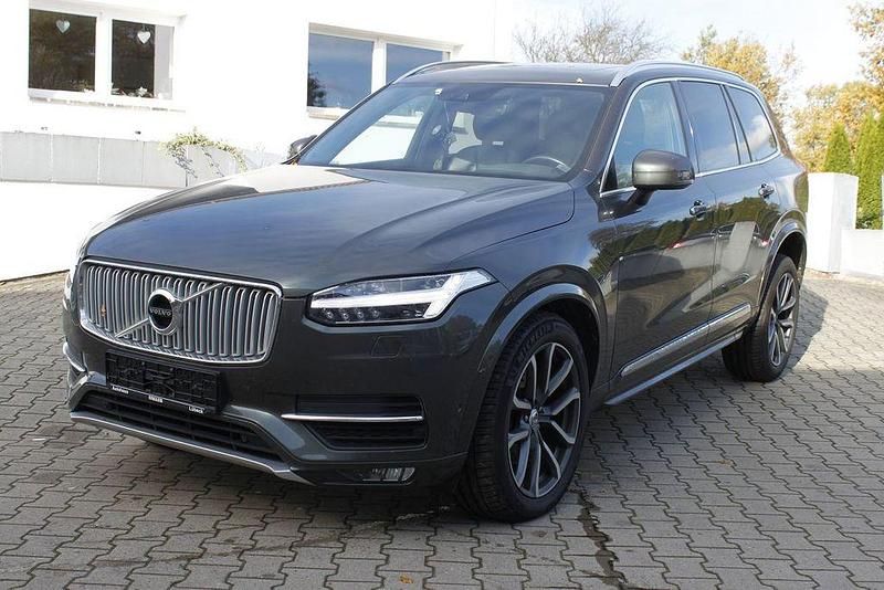 Grau Gebraucht 2018 Volvo XC90 Inscription SUV | 28.450 € (Guter Preis) - Bild 1/4