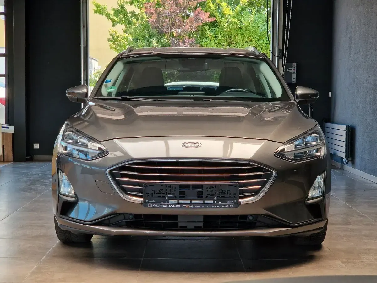 Gebraucht Ford Focus Titanium 150 PS (110 kW) 2020 Grau Kombi