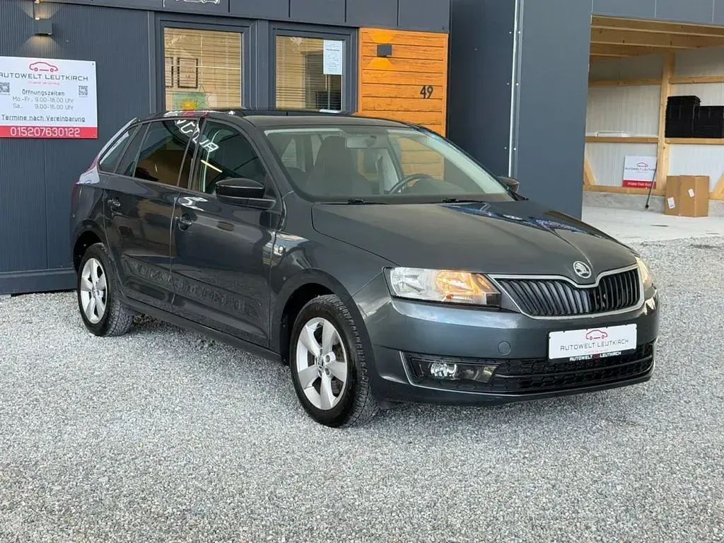 Gebraucht Skoda Rapid Elegance 122 PS (89 kW) 2014 Grau Kleinwagen