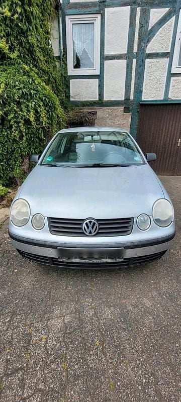 Silber Gebraucht 2001 VW Polo Kleinwagen | 400 € - Bild 1/3
