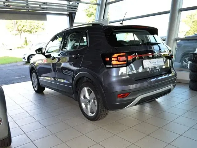 Gebraucht VW T-Cross Style 110 PS (80 kW) 2023 Grau SUV