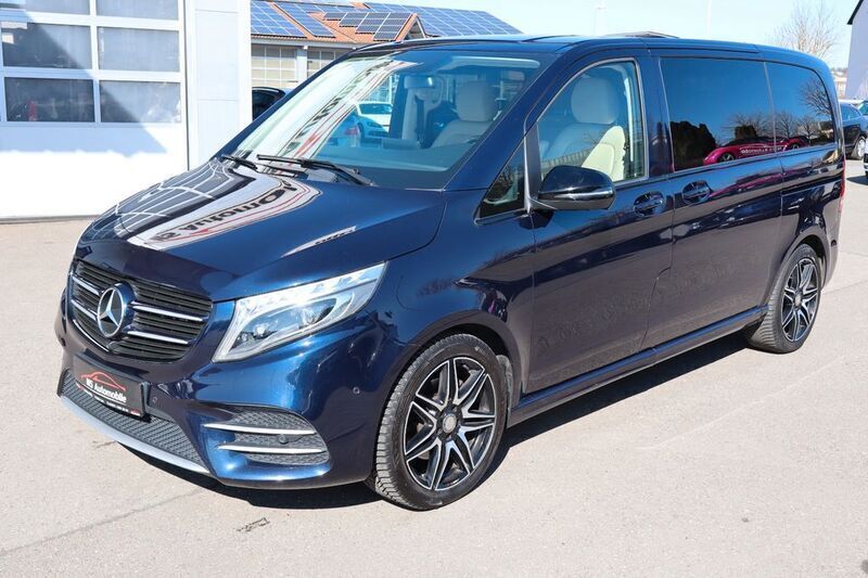 Cavansitblau metallic Gebraucht 2017 Mercedes V250 Avantgarde Edition Van / Kleinbus | 31.900 € (Superpreis) - Bild 1/4