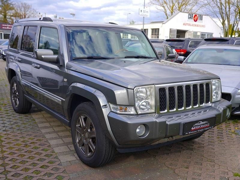 Grau Gebraucht 2007 Jeep Commander Overland SUV | 15.995 € (Fairer Preis) - Bild 1/4