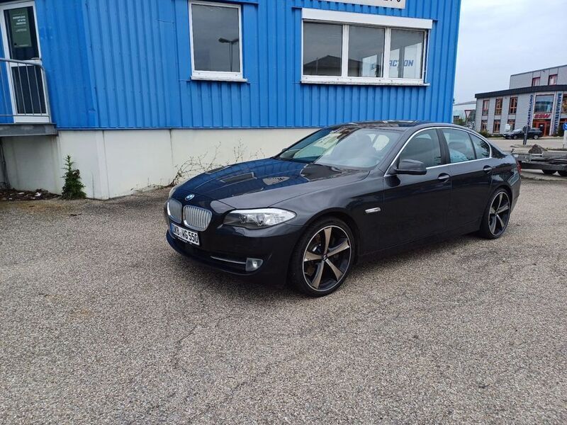 Gebraucht BMW 550 408 PS (300 kW) 2010 Grau Limousine