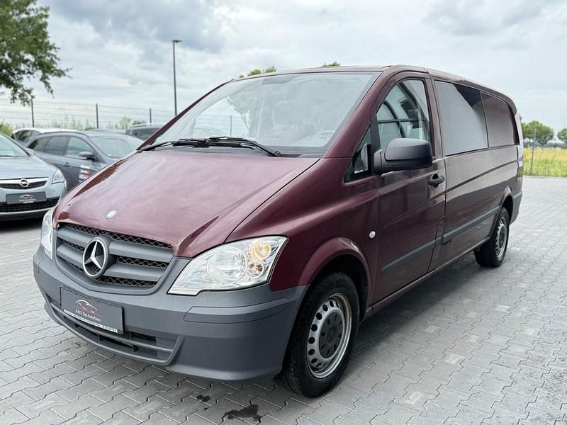 Rot Gebraucht 2012 Mercedes Vito Van / Kleinbus | 6.950 € (Guter Preis) - Bild 1/4