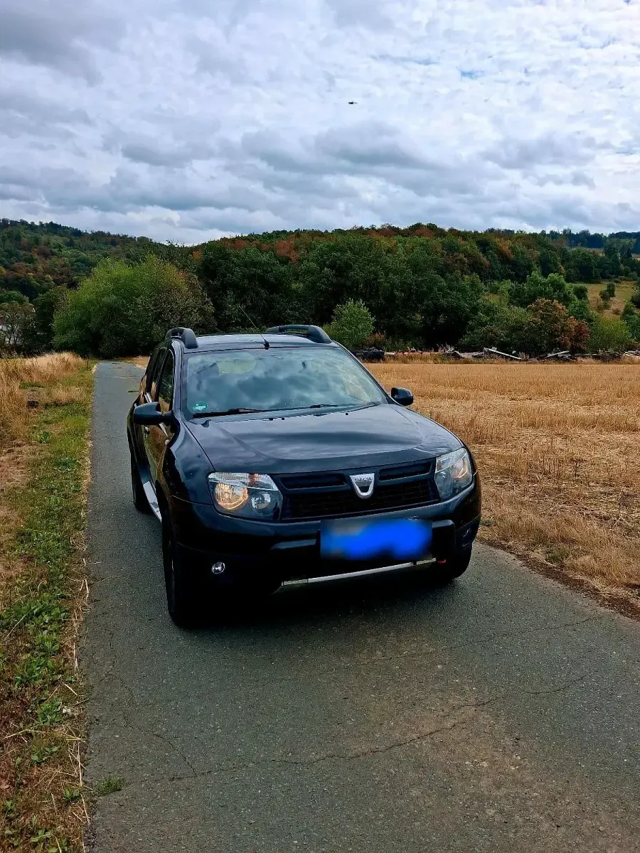 Gebraucht Dacia Duster 105 PS (77 kW) 2013 Schwarz SUV