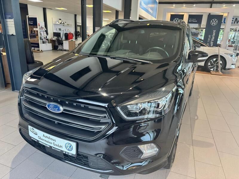 Gebraucht Ford Kuga ST-Line 150 PS (110 kW) 2017 Schwarz SUV