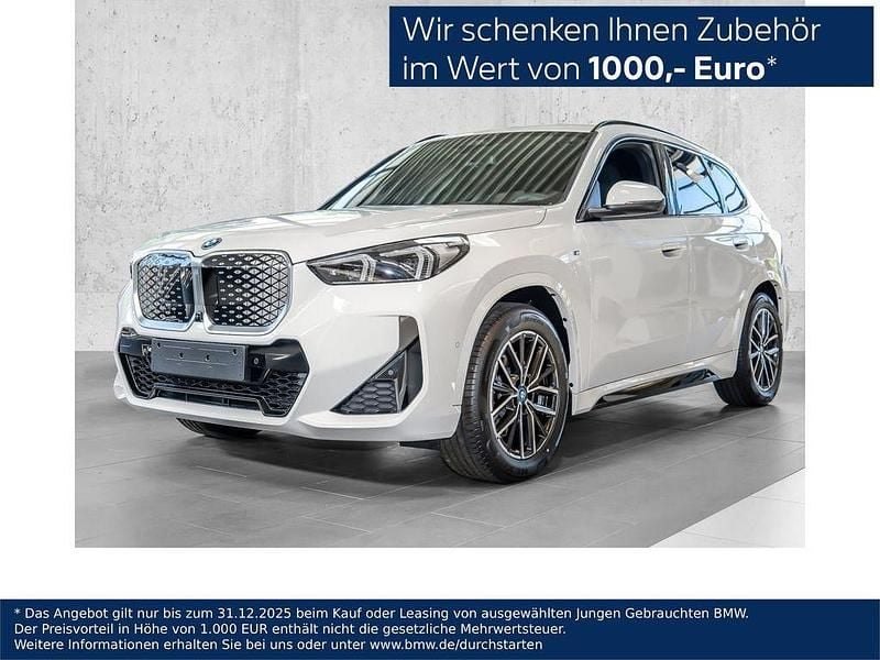 Weiß Neu 2025 BMW iX1 M Sport SUV | 54.540 € (Guter Preis) - Bild 1/4