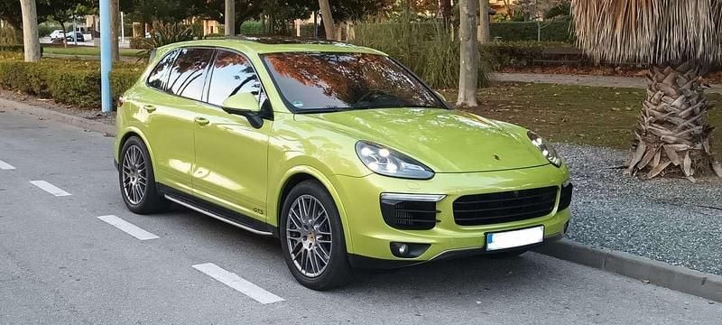 Gebraucht Porsche Cayenne 262 PS (192 kW) 2015 Grün SUV