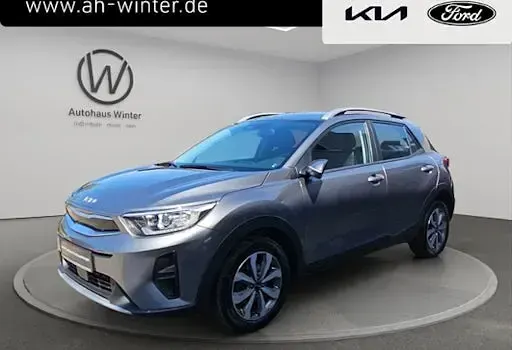 Używany Kia Stonic Vision 100 KM (73 kW) 2024 Szary SUV