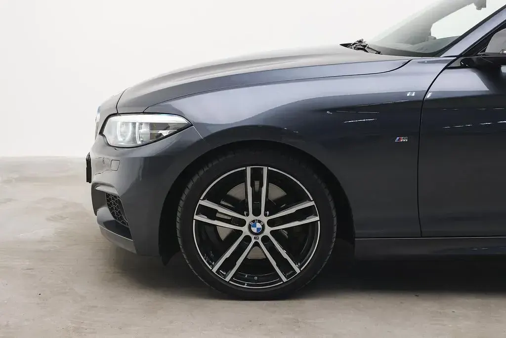 Gebraucht BMW 230 Executive 252 PS (185 kW) 2018 Grau Cabrio