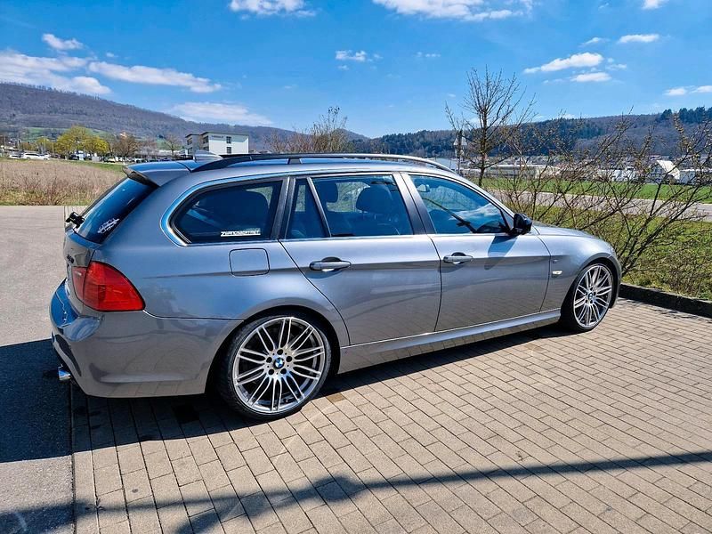 Gebraucht BMW 335 Performance 306 PS (225 kW) 2009 Grau Kombi