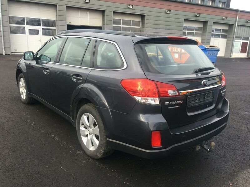 Gebraucht Subaru Outback Active 150 PS (110 kW) 2011 Grau metallic SUV