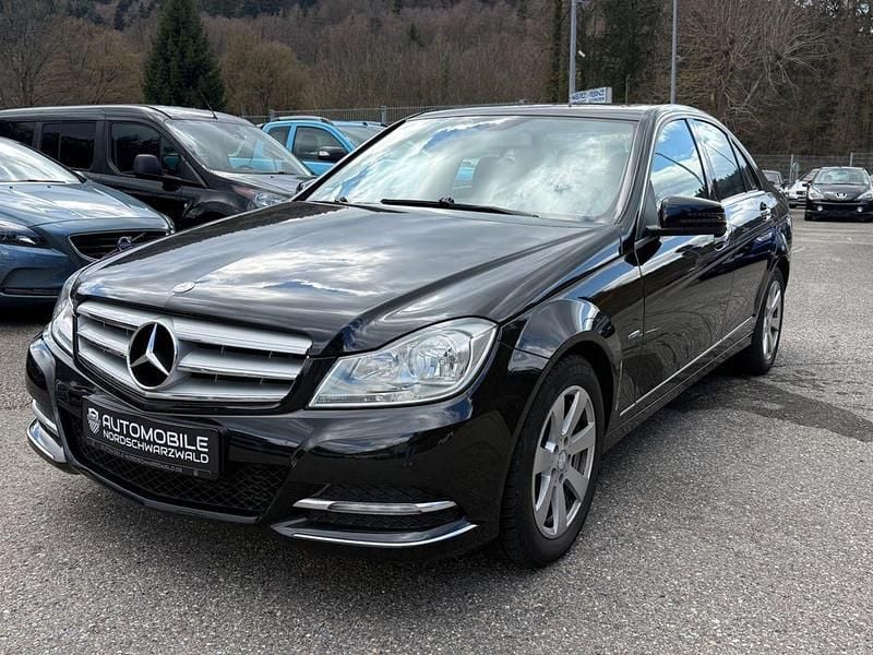Gebraucht Mercedes C200 184 PS (135 kW) 2012 Schwarz Limousine