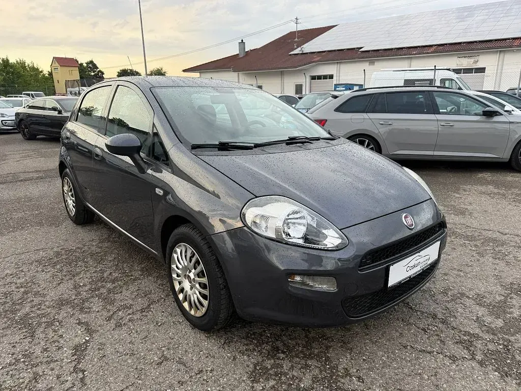 Gebraucht Fiat Punto 69 PS (50 kW) 2016 Grau Kleinwagen