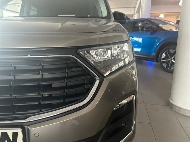 Gebraucht Ford Tourneo Connect Titanium 116 PS (85 kW) 2022 Andere farbe Van / Kleinbus