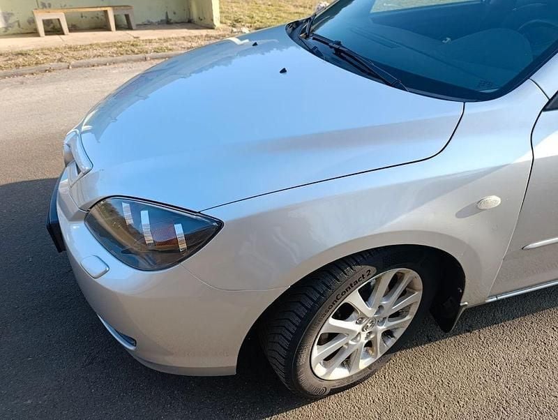 Silber Gebraucht 2009 Mazda 3 Prime-Line Limousine | 2.500 € (Fairer Preis) - Bild 1/4