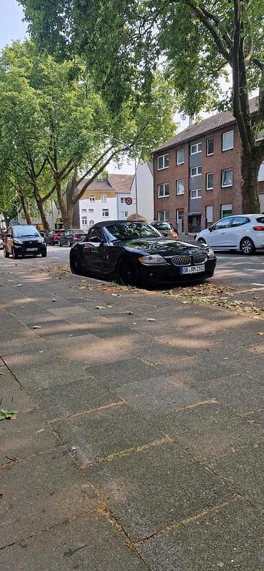 Schwarz Gebraucht 2004 BMW Z4 Cabrio | 9.999 € (Superpreis) - Bild 1/4