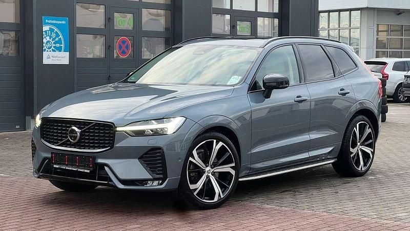 Grau Gebraucht 2022 Volvo XC60 Ultimate SUV | 48.990 € (Teuer) - Bild 1/4