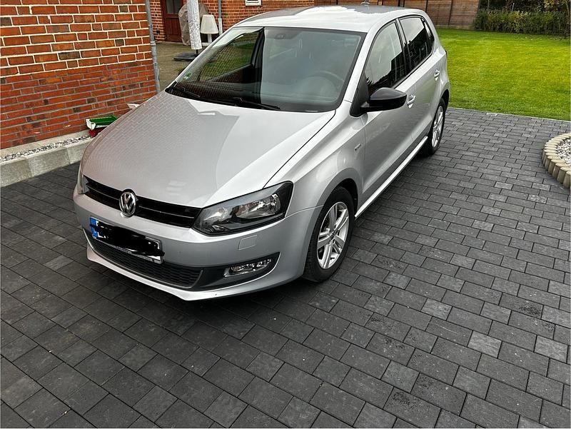 Gebraucht VW Polo Match 60 PS (44 kW) 2012 Silber Kleinwagen